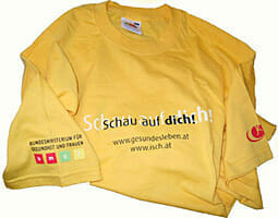 Textildruck, Siebdruck auf buntem T-Shirt